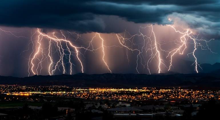 Una tormenta eléctrica. McGuffin y podcasting. La imaginación al poder